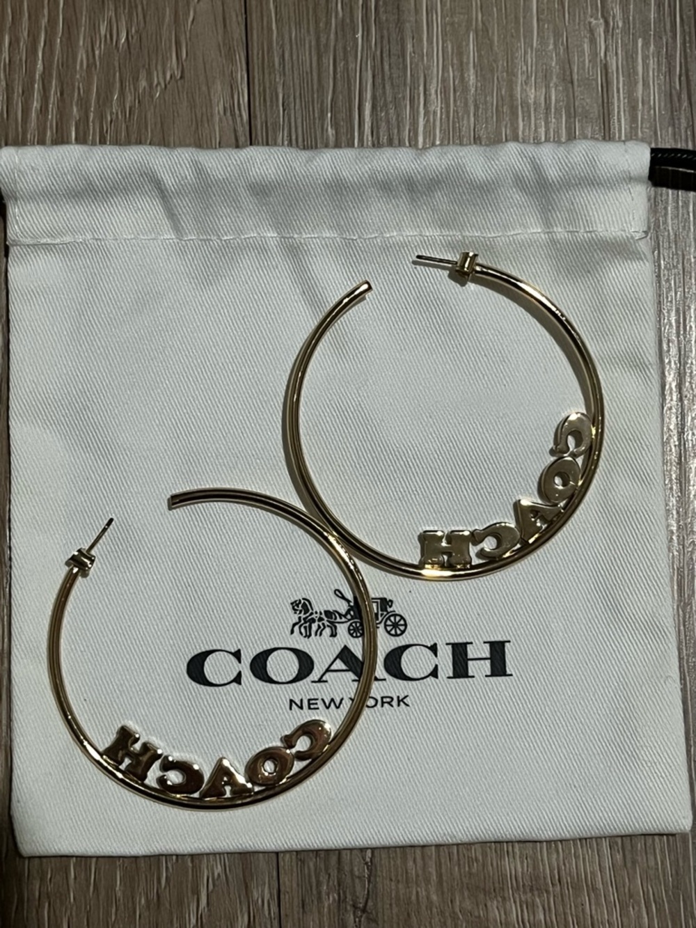 Coach Pearl Small Hoop Earrings - Picture 3 of 4